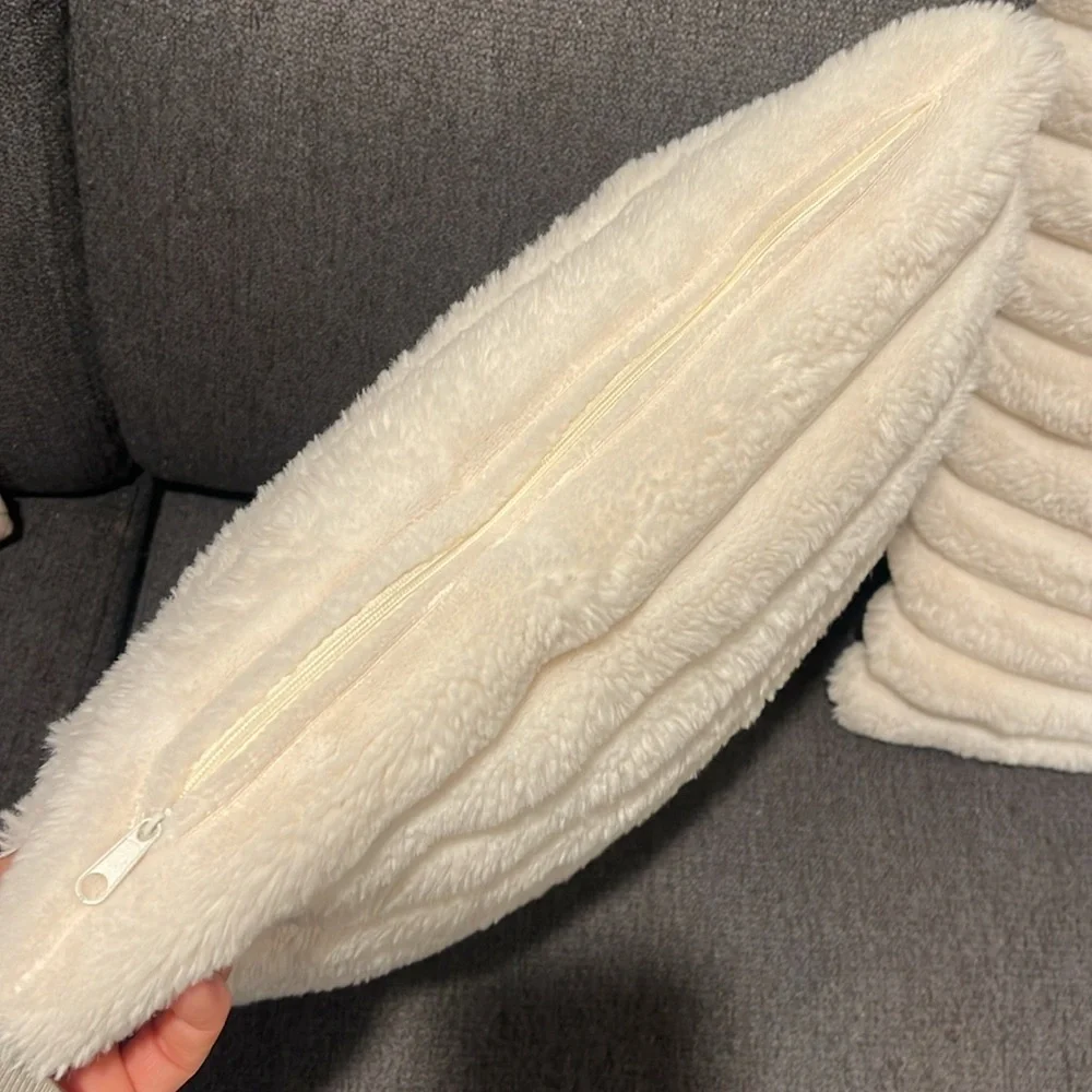 Set of 2 cream 16x16 throw pillows